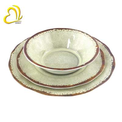 Wholesale Irregular Grey And White Melamine Plate Set